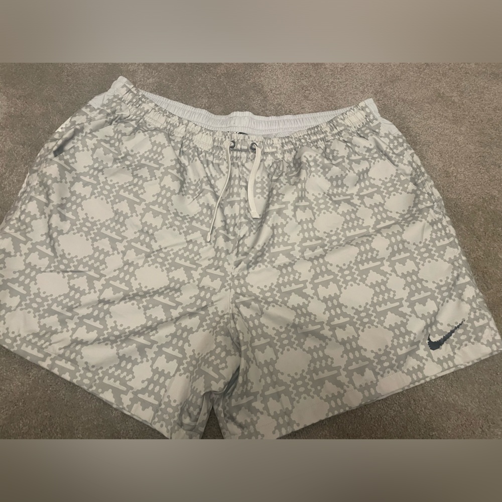 Nike hybrid shorts